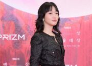 Elegan dan Penuh Pesona, Simak Potret 10 Aktris Korea di Red Carpet Baeksang Arts Awards 2024