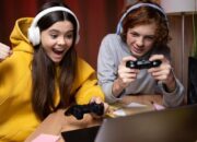 Membangun Ruang Aman bagi Gamers Perempuan Indonesia