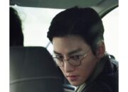 Tampil Penuh Pesona, Simak Deretan Potret Ji Chang Wook untuk Film Korea Terbaru ‘Revolver’