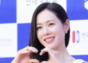 Awet Muda di Usia 42 Tahun, Simak Potret Terbaru Aktris Korea Son Ye Jin di Red Carpet BIFAN 2024