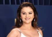 Selena Gomez Tampak Makin Awet Muda di Usia 32 Tahun, Apa Sih Rahasianya?